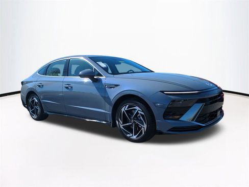 Certified 2026 Hyundai Sonata SEL image 2