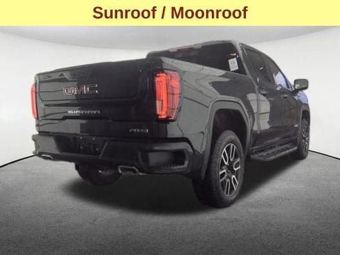 Used 2025 GMC Sierra 1500 AT4 w/ Technology Package AWD/4WD image 5
