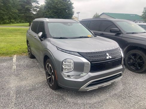 Used 2022 Mitsubishi Outlander SEL FWD image 1
