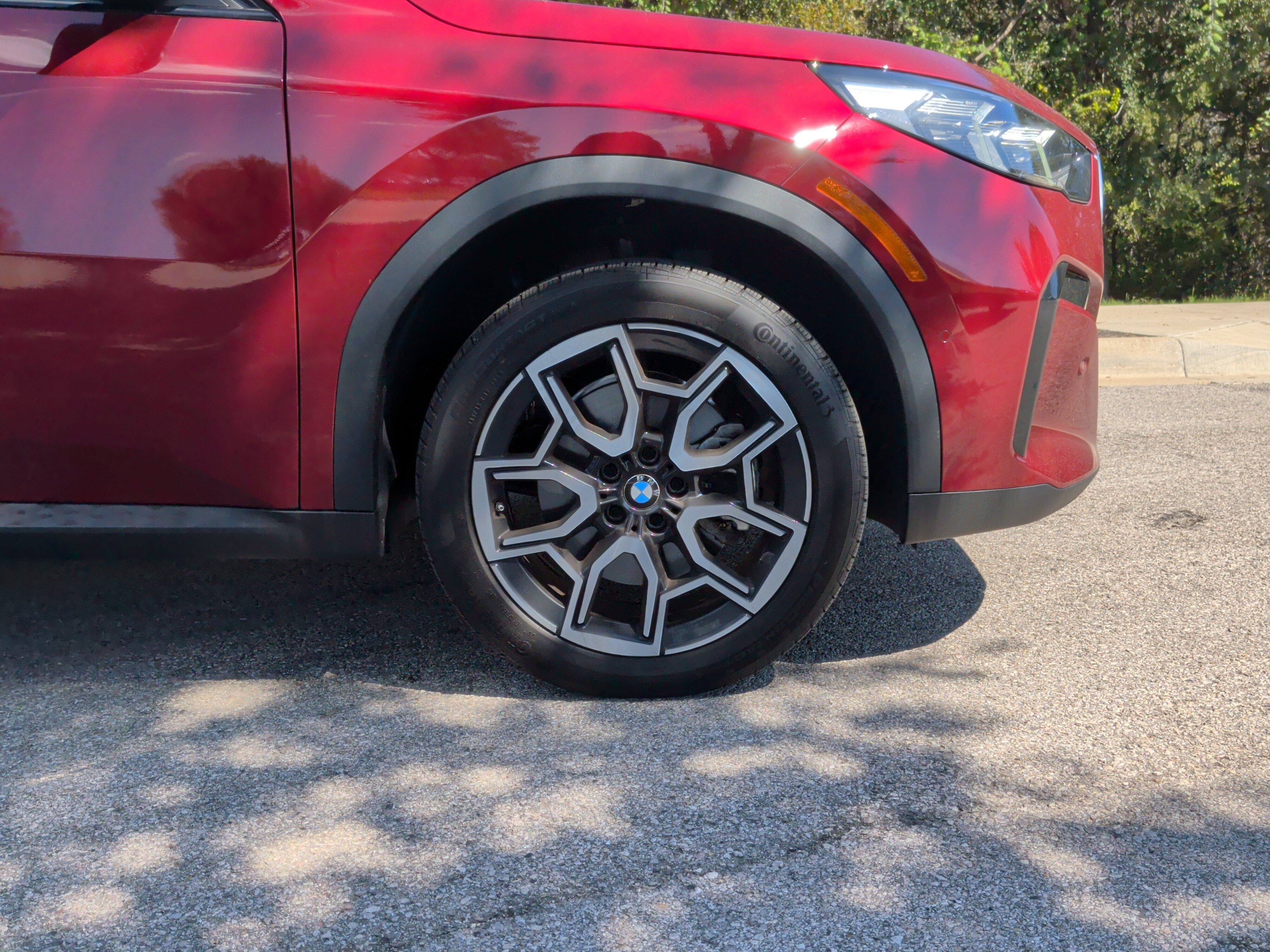 Used 2025 BMW X2 xDrive28i AWD/4WD image 12