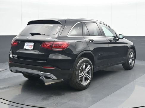 Used 2020 Mercedes-Benz GLC 300 4MATIC w/ Premium Package image 6