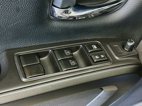 Used 2021 Nissan Titan PRO-4X w/ Off Road Protection Package AWD/4WD image 15