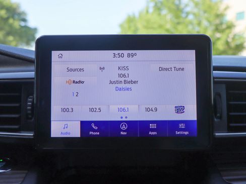 Used 2020 Ford Explorer Limited RWD image 37