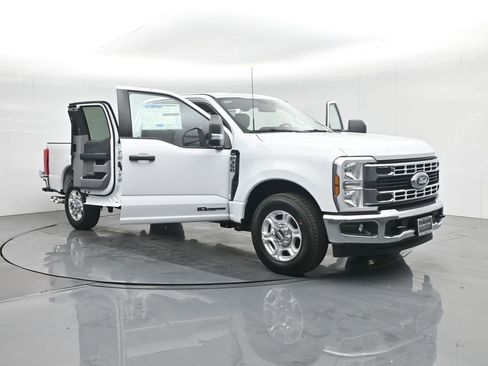 New 2026 Ford F350 XLT image 34