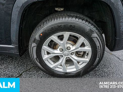 Used 2023 Jeep Grand Cherokee Limited AWD/4WD image 16