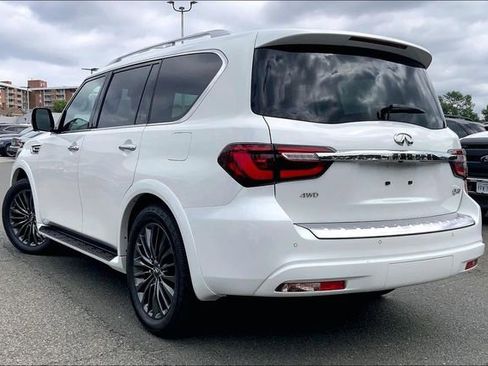 Used 2023 INFINITI QX80 Sensory w/ Cargo Package AWD/4WD image 3