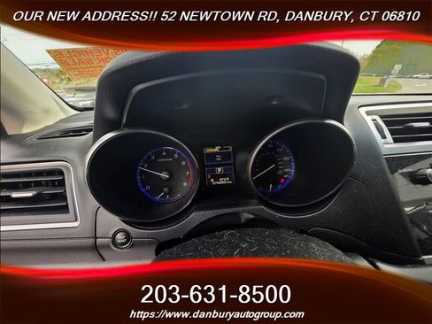 Used 2016 Subaru Legacy 2.5i Premium AWD/4WD image 10
