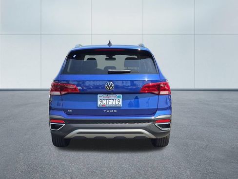Used 2022 Volkswagen Taos SE FWD image 5