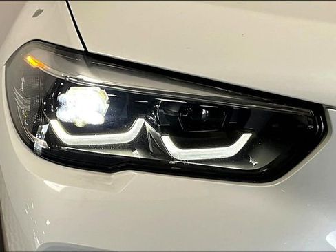 Used 2023 BMW X5 xDrive40i image 28