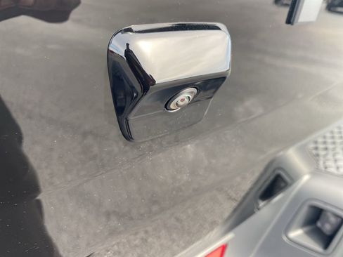 Used 2025 Jeep Gladiator Sport image 35