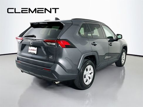 Used 2019 Toyota RAV4 LE AWD/4WD image 7