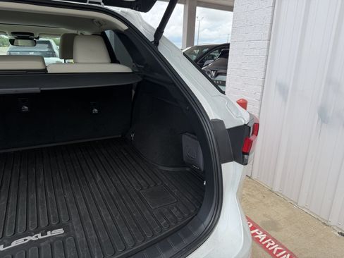 Used 2023 Lexus RX 350h w/ Accessory Package (A2) AWD/4WD image 5