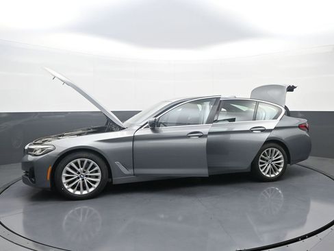 Used 2023 BMW 530i xDrive AWD/4WD image 39