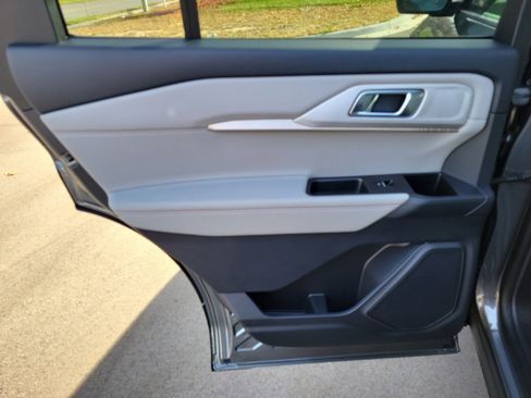 New 2026 Ford Explorer Active w/ Active Comfort Package image 10