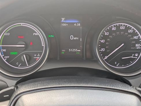 Certified 2022 Toyota Camry SE image 17