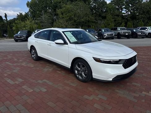 Certified 2024 Honda Accord EX image 38