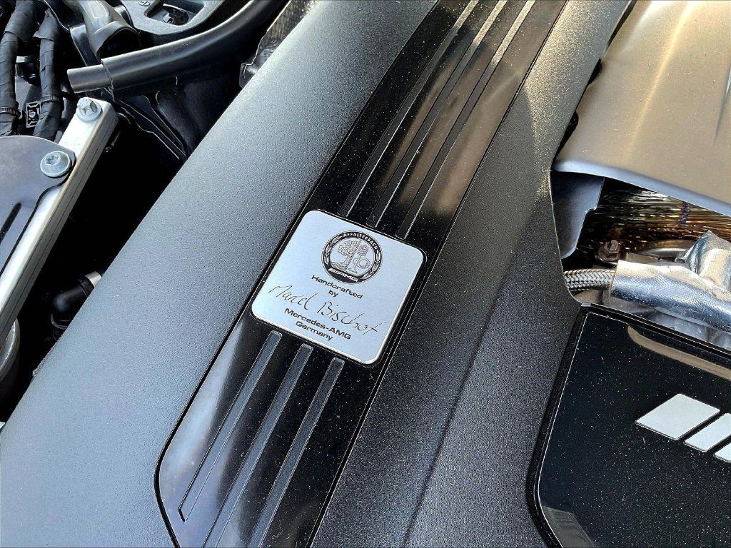 Certified 2022 Mercedes-Benz SL 63 AMG 4MATIC w/ Driver Assistance Package image 31