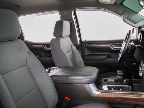 Used 2023 GMC Sierra 1500 Elevation image 29