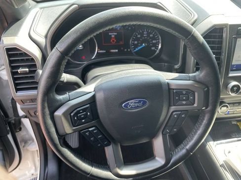 Used 2020 Ford Expedition XLT w/ Equipment Group 202A AWD/4WD image 12