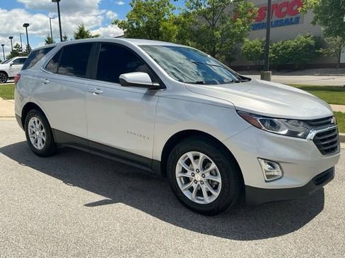 Used 2021 Chevrolet Equinox LT FWD image 3