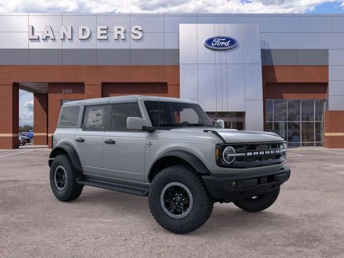 New 2026 Ford Bronco Outer Banks w/ Sasquatch Package AWD/4WD image 7