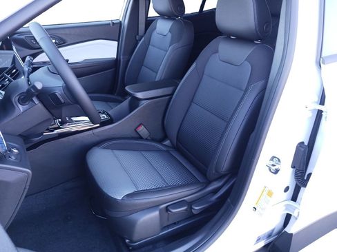 New 2026 Chevrolet Trax LT w/ Driver Confidence Package image 27