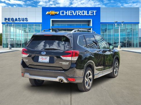 Used 2024 Subaru Forester Touring w/ POP Package 3 AWD/4WD image 5