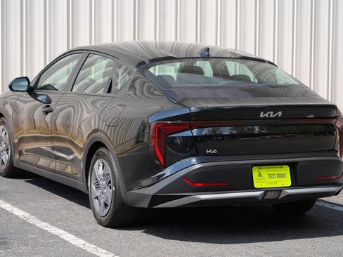 Used 2025 Kia K4 FWD image 44