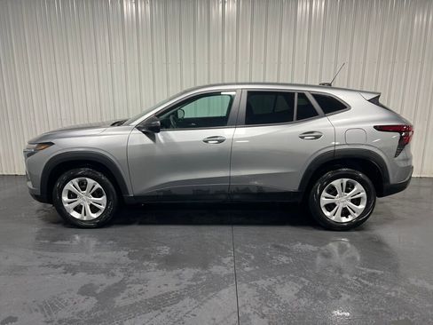 Used 2024 Chevrolet Trax LS w/ Driver Confidence Package image 16