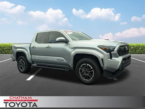 Used 2024 Toyota Tacoma TRD Sport RWD image 1