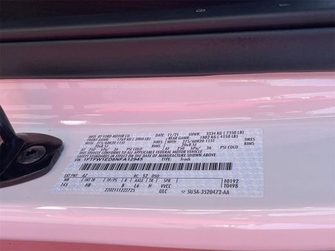 Certified 2022 Ford F150 Lariat w/ Equipment Group 502A High image 30