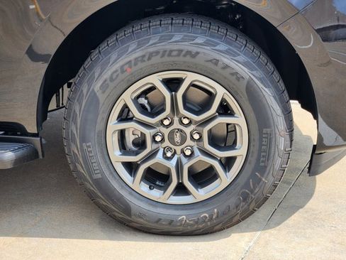 New 2025 Ford Expedition Active image 7