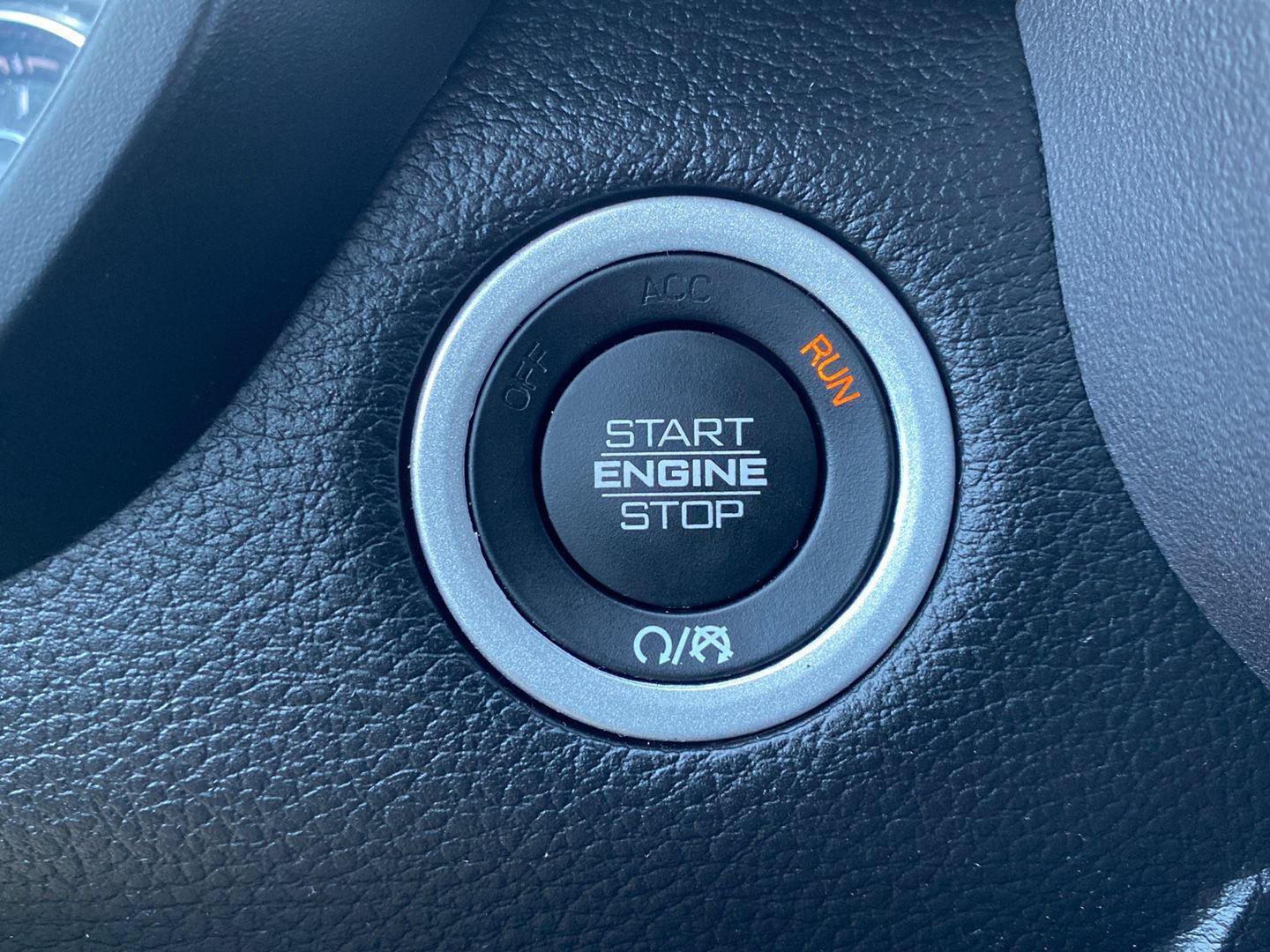 Used 2023 RAM 1500 Laramie AWD/4WD image 22