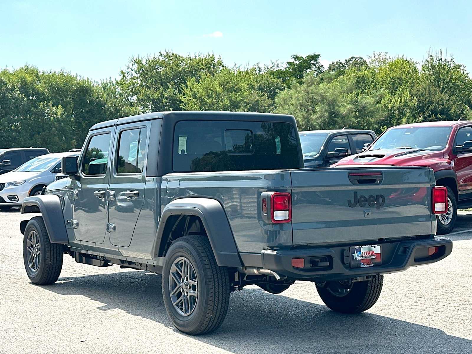 New 2026 Jeep Gladiator Sport AWD/4WD image 13