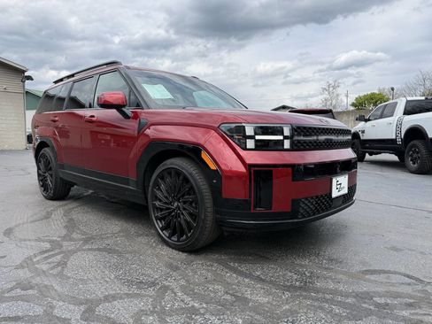 Used 2024 Hyundai Santa Fe Calligraphy AWD/4WD image 2