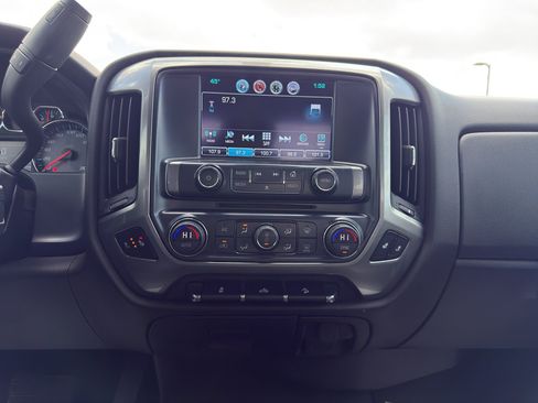 Used 2018 Chevrolet Silverado 1500 LT w/ True North Edition AWD/4WD image 17
