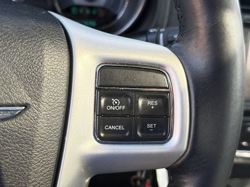 Used 2013 Chrysler 200 Limited w/ Sun/Sound Group FWD image 16