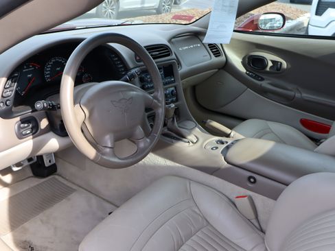 Used 2003 Chevrolet Corvette w/ Preferred Equipment Group1 image 13