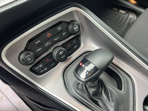 Used 2022 Dodge Challenger GT w/ Blacktop Package image 11