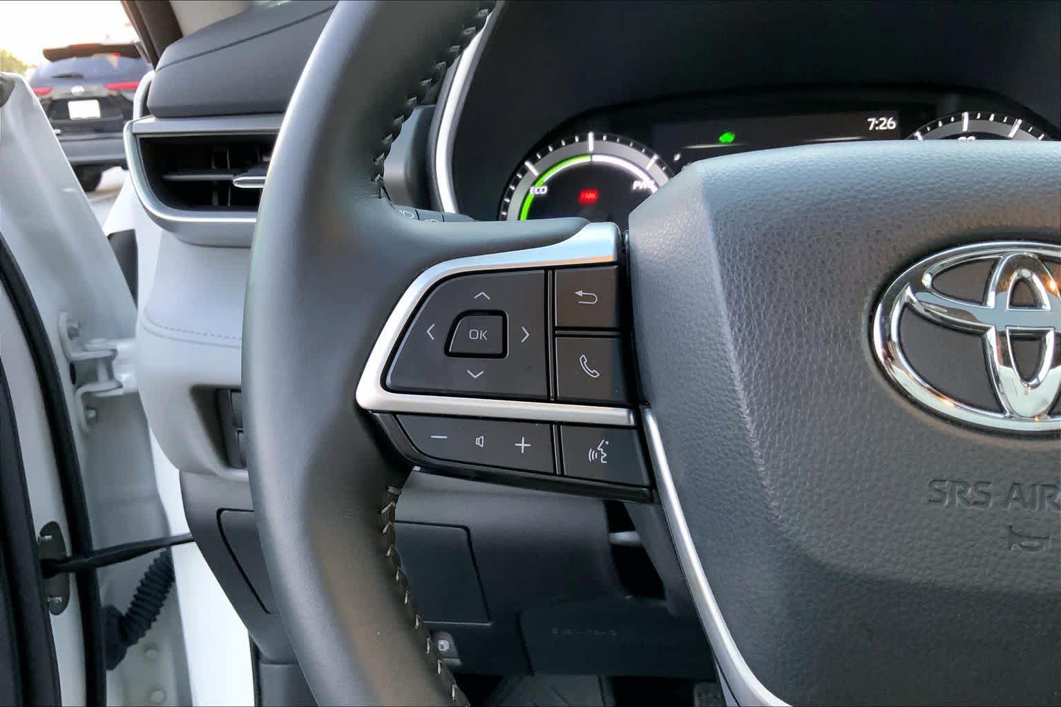 Used 2025 Toyota Highlander XLE AWD/4WD image 21
