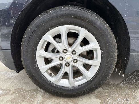 Used 2018 Chevrolet Equinox LT image 12