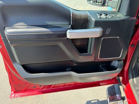 Used 2021 Ford F250 Lariat image 10