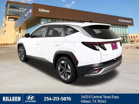 Used 2025 Hyundai Tucson SEL FWD image 6