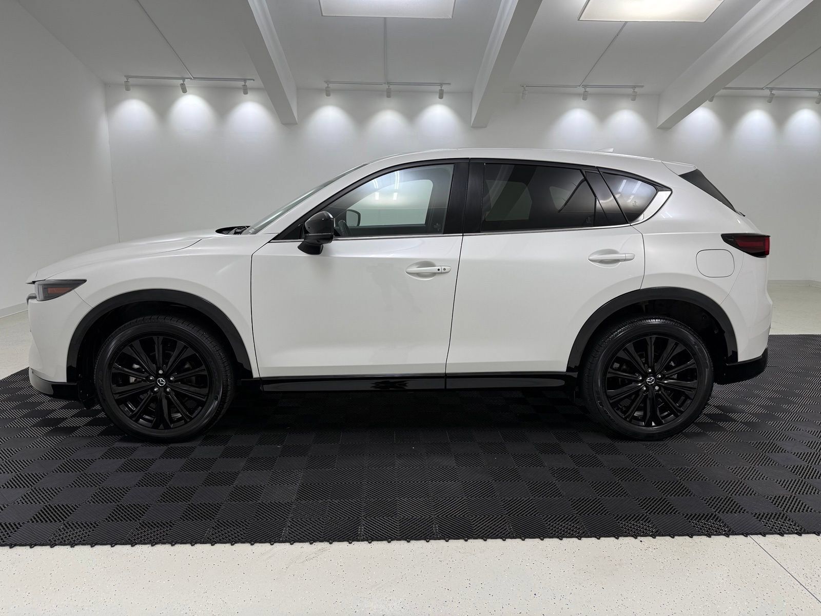 Used 2025 MAZDA CX-5 2.5 Turbo w/ Premium Package AWD/4WD image 4