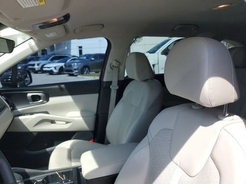 Certified 2023 Kia Sorento S image 13