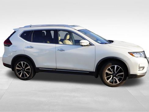 Used 2018 Nissan Rogue SL w/ Premium Package AWD/4WD image 2
