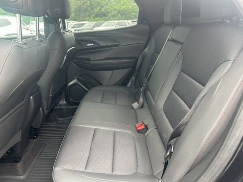 Used 2022 Chevrolet TrailBlazer RS FWD image 11