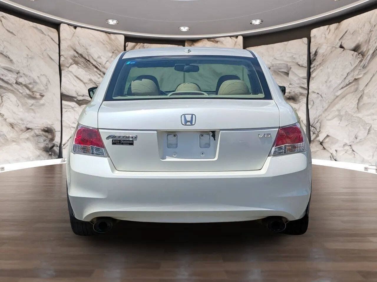 Used 2010 Honda Accord EX-L image 7