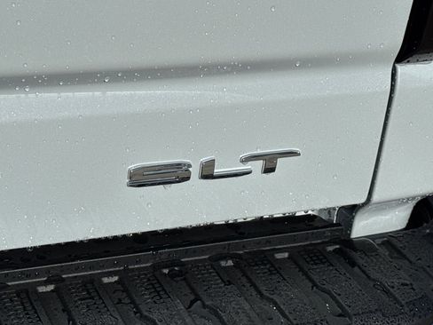 Used 2026 GMC Sierra 1500 SLT w/ SLT Premium Plus Package AWD/4WD image 11