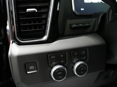 New 2026 GMC Sierra 2500 Denali w/ Denali Reserve Package image 12